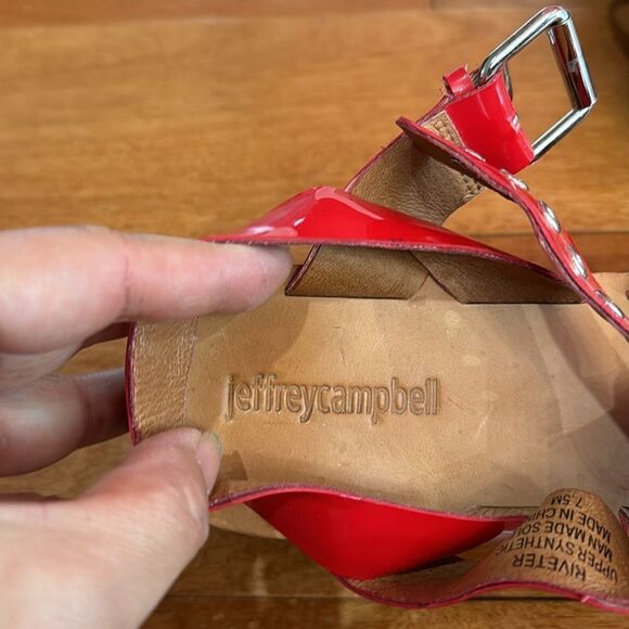 Jeffrey Campbell Riveter Lugged Buckle Sandal patent leather red size 7.5 - Picture 6 of 12